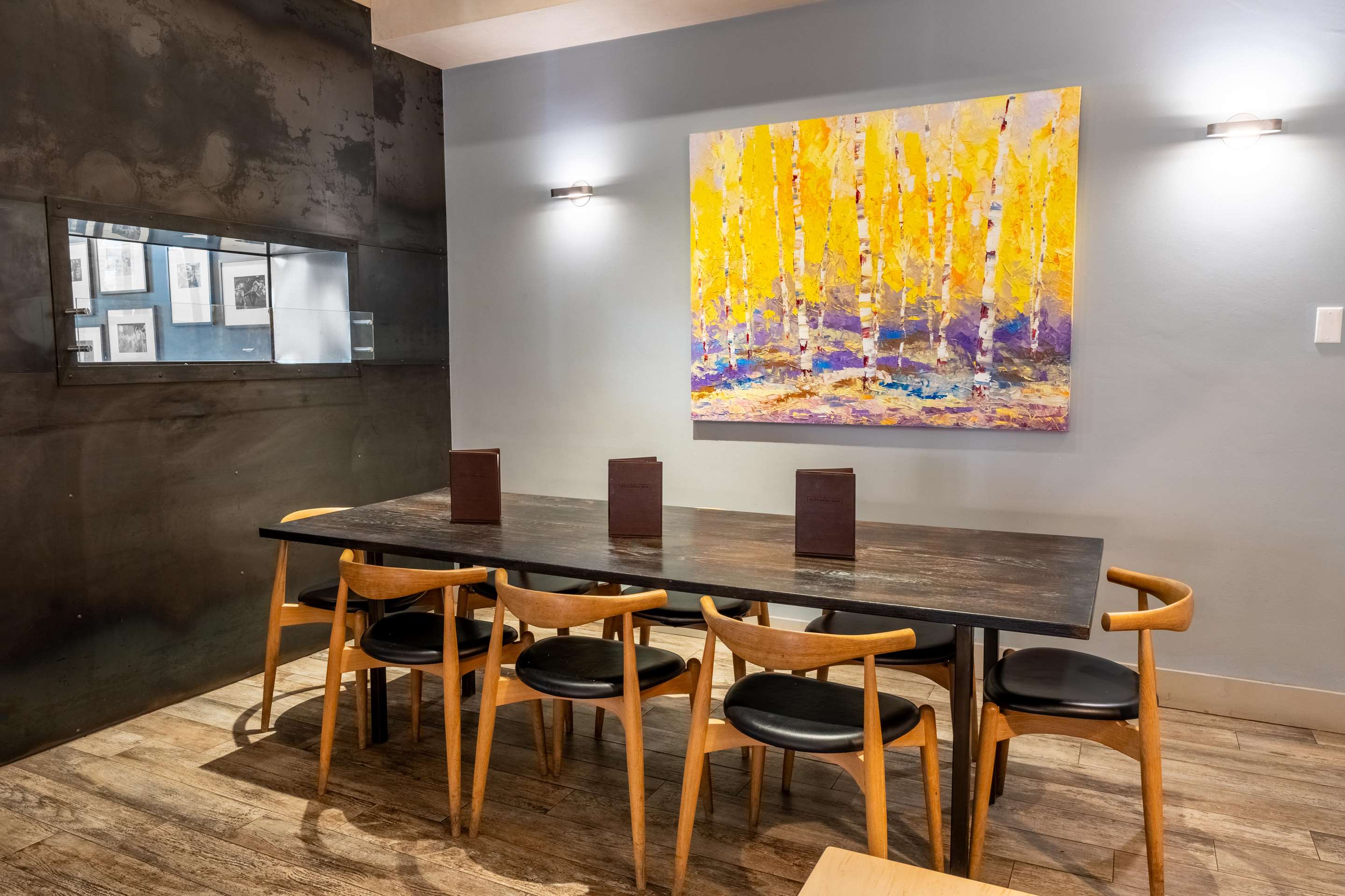 Kitchen Bar | Drury Plaza Hotel in Santa Fe