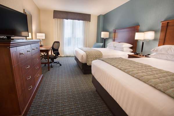  - Drury Inn & Suites Brentwood - I-64, Exit 31B
