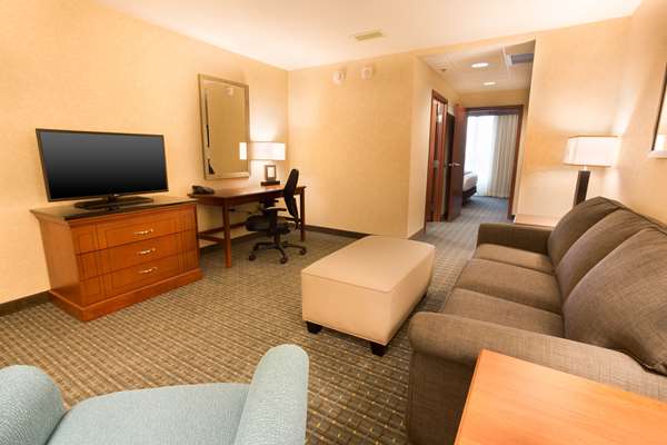  - Drury Inn & Suites Brentwood - I-64, Exit 31B