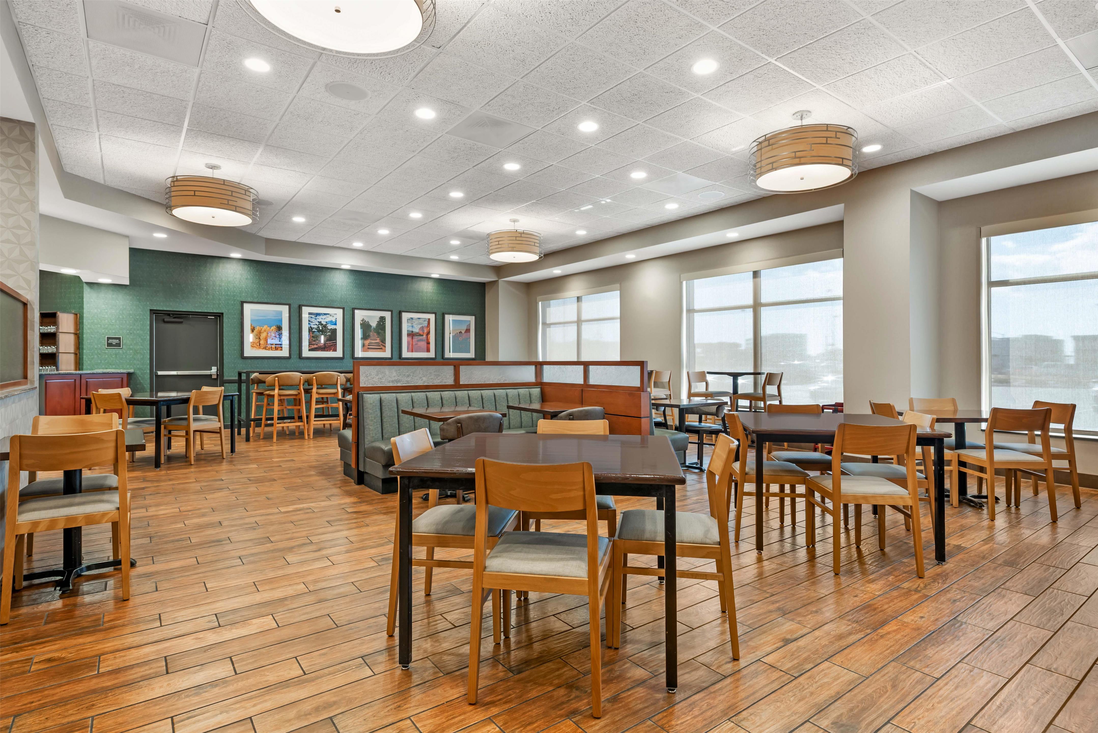 dining | Drury Inn & Suites Colorado Springs Near the Air Force Academy