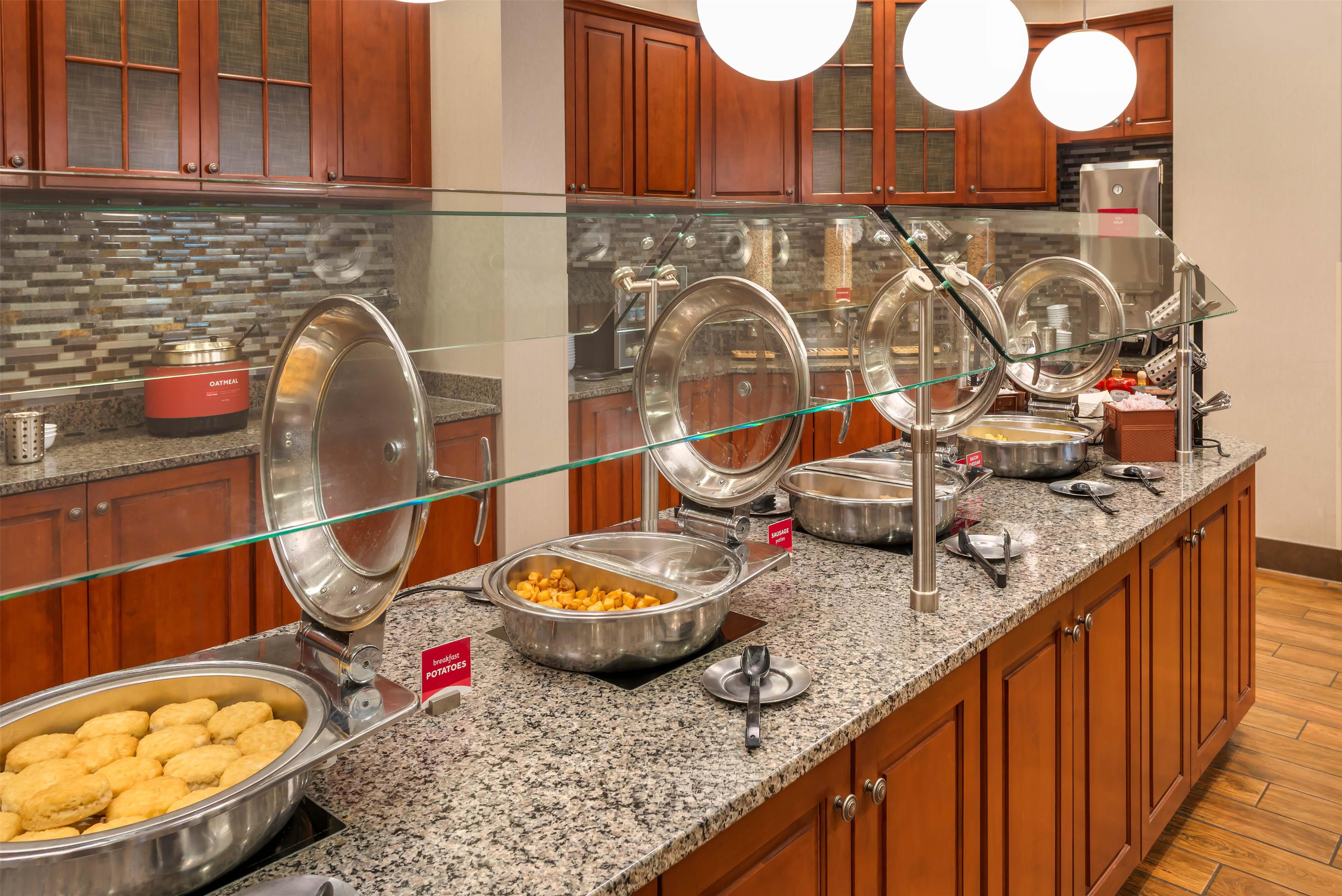 dining | Drury Inn & Suites Colorado Springs Near the Air Force Academy