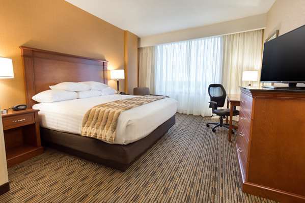 - Drury Plaza Hotel Indianapolis