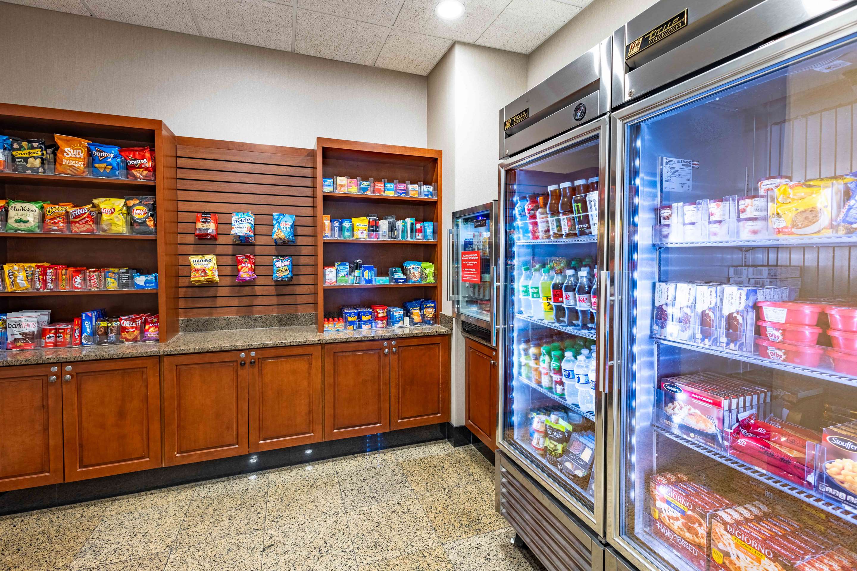 Market | Drury Plaza Hotel Indianapolis Carmel