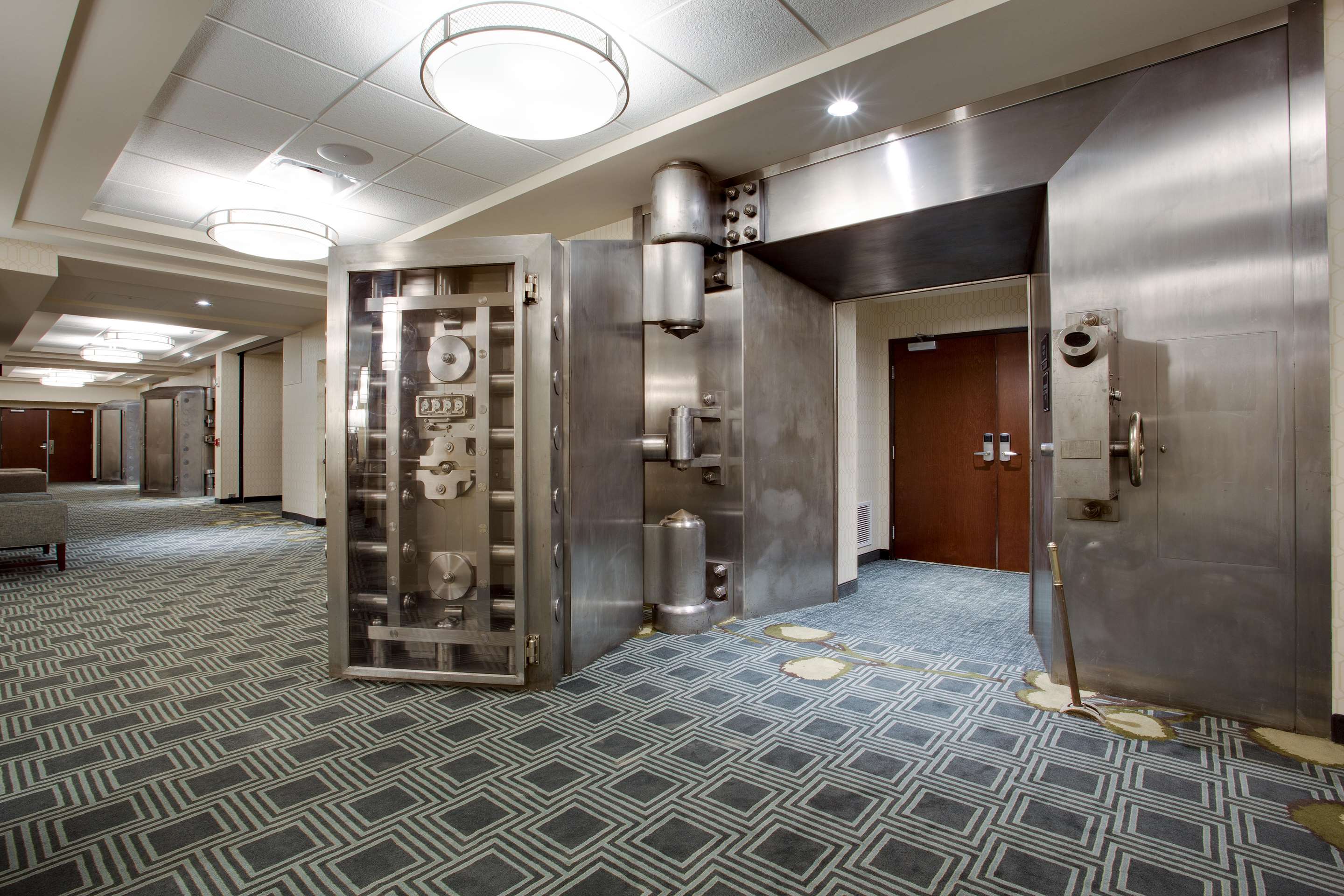 vault | Drury Plaza Hotel Pittsburgh Downtown