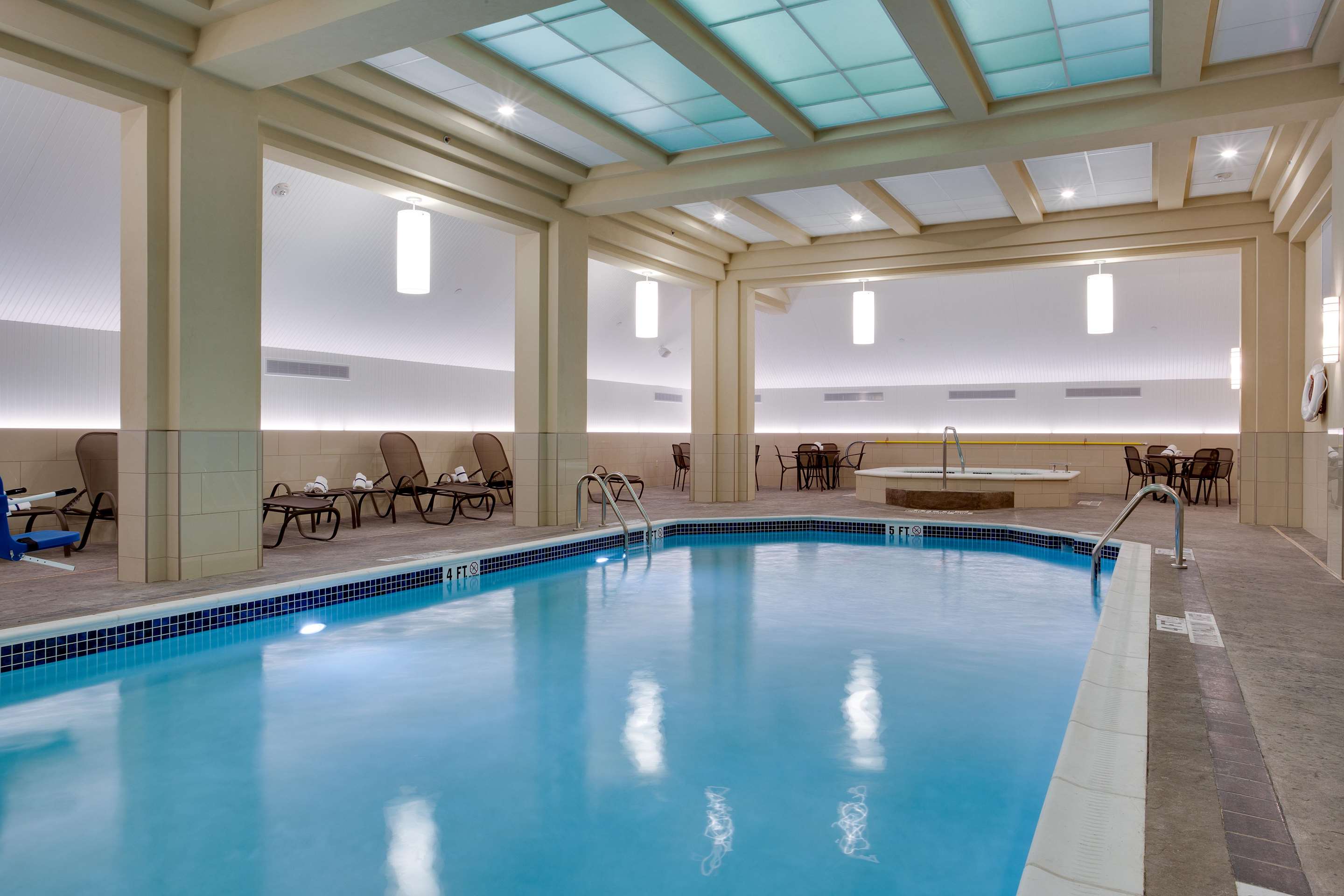 Indoor Pool | Drury Plaza Hotel Pittsburgh Downtown