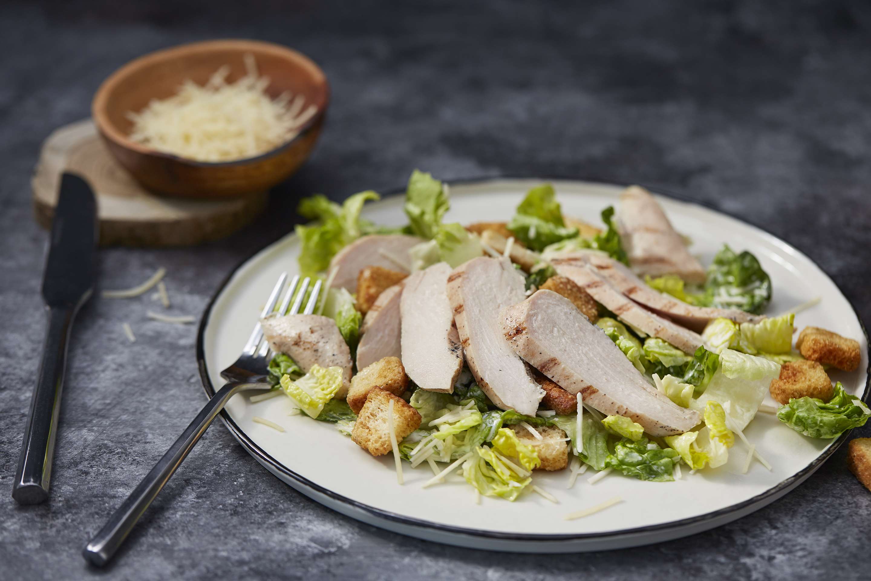 Drury LobbyBar ChickenCaesarSalad f | Drury Inn & Suites Phoenix Chandler Fashion Center