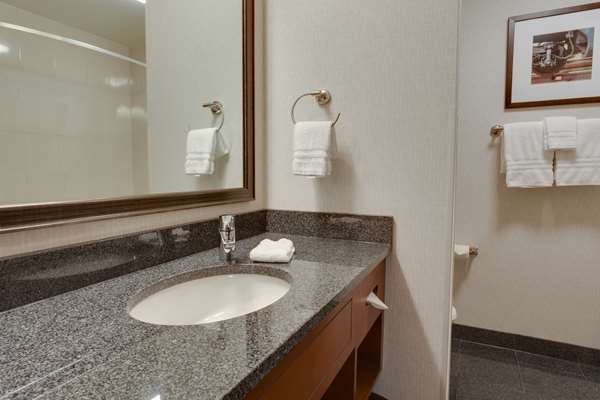  - Drury Plaza Hotel St Charles - I-70, Exit 229B