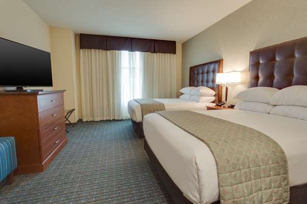  - Drury Plaza Hotel St Charles - I-70, Exit 229B