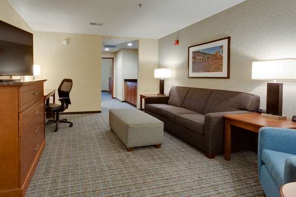  - Drury Plaza Hotel St Charles - I-70, Exit 229B