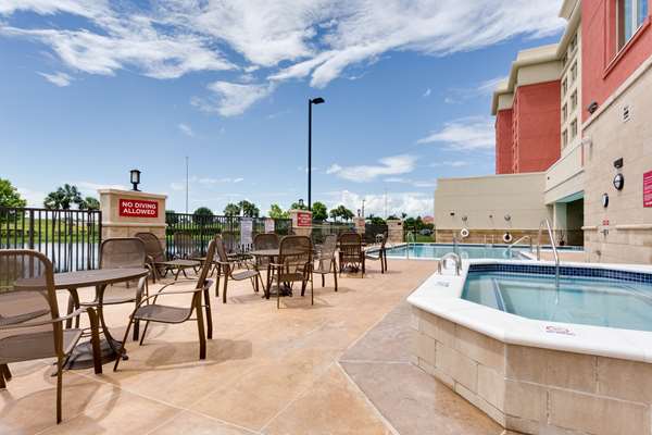 Pool - Drury Inn & Suites Ft Myers - I-75, Exit 128