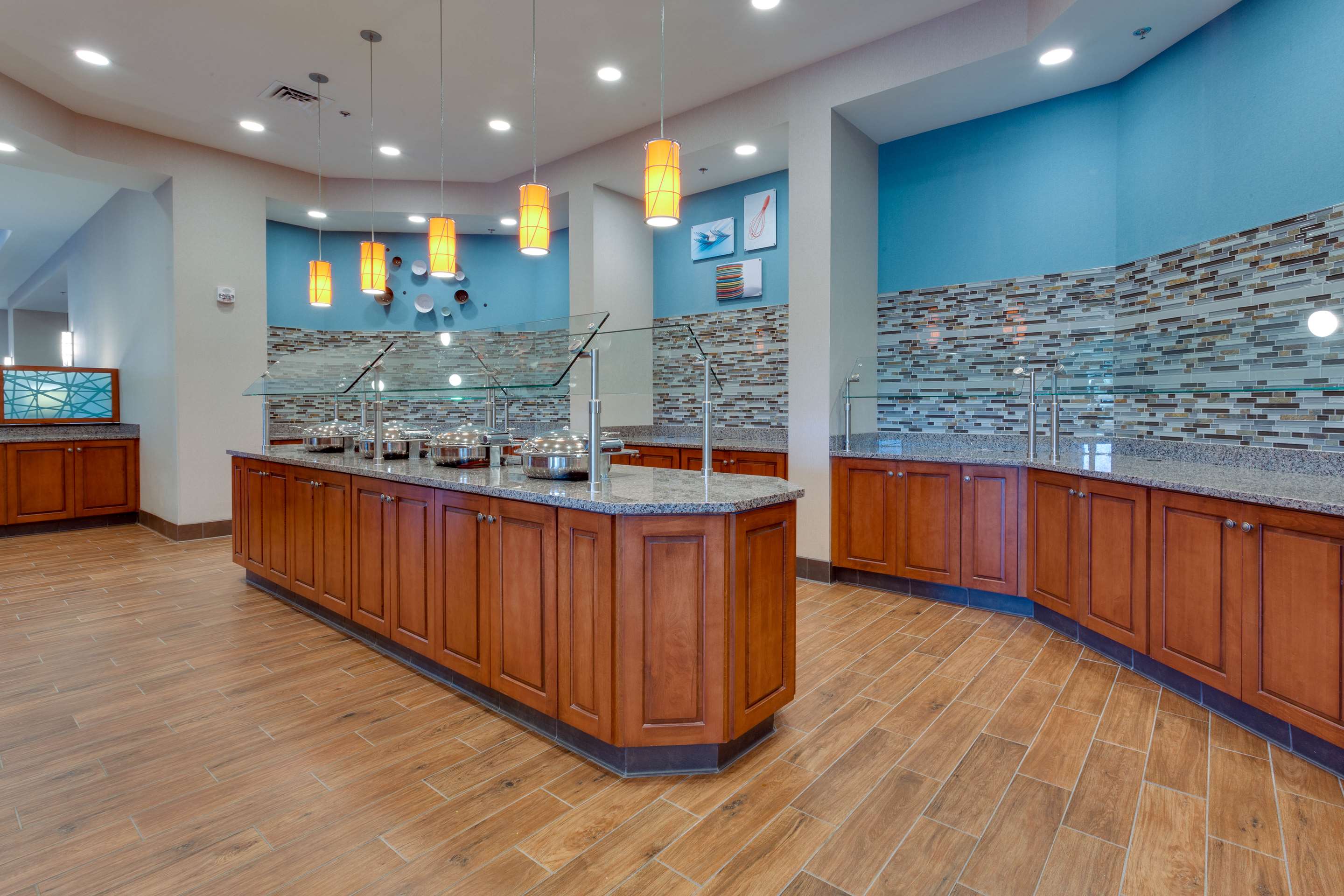 dining buffet | Drury Inn & Suites Gainesville