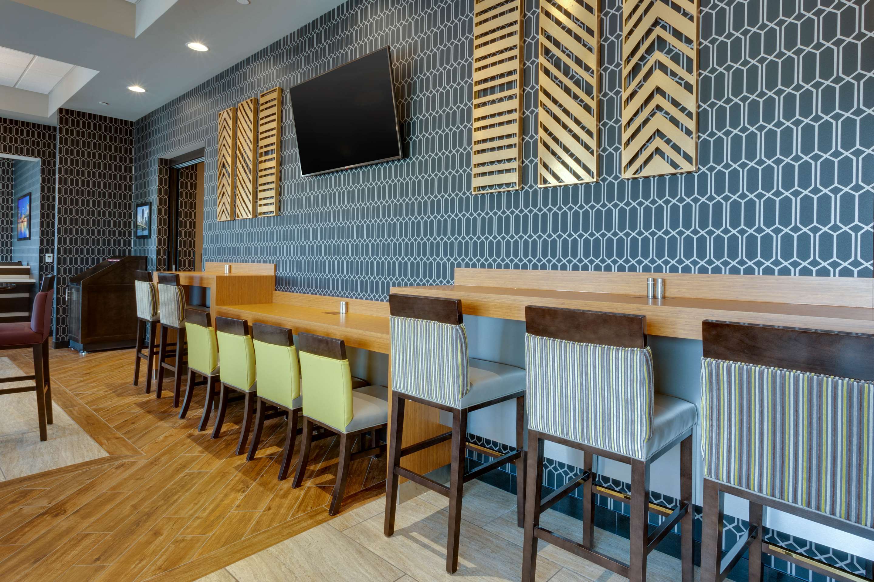 dining | Drury Inn & Suites Pittsburgh Airport Settlers Ridge