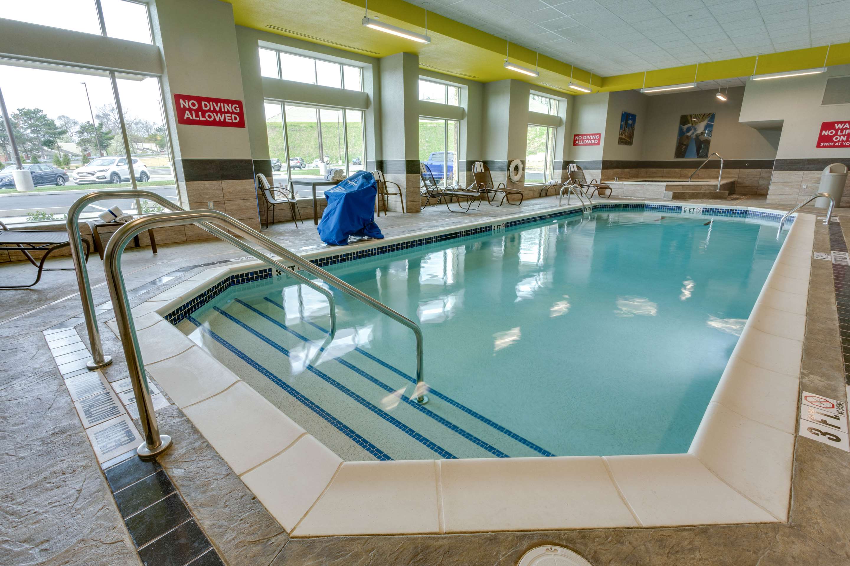 Indoor Pool | Drury Inn & Suites Pittsburgh Airport Settlers Ridge