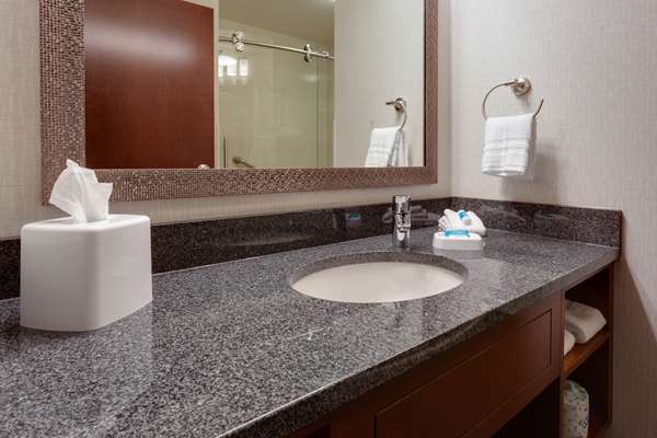  - Drury Plaza Hotel East Columbia - I-70, Exit 128A