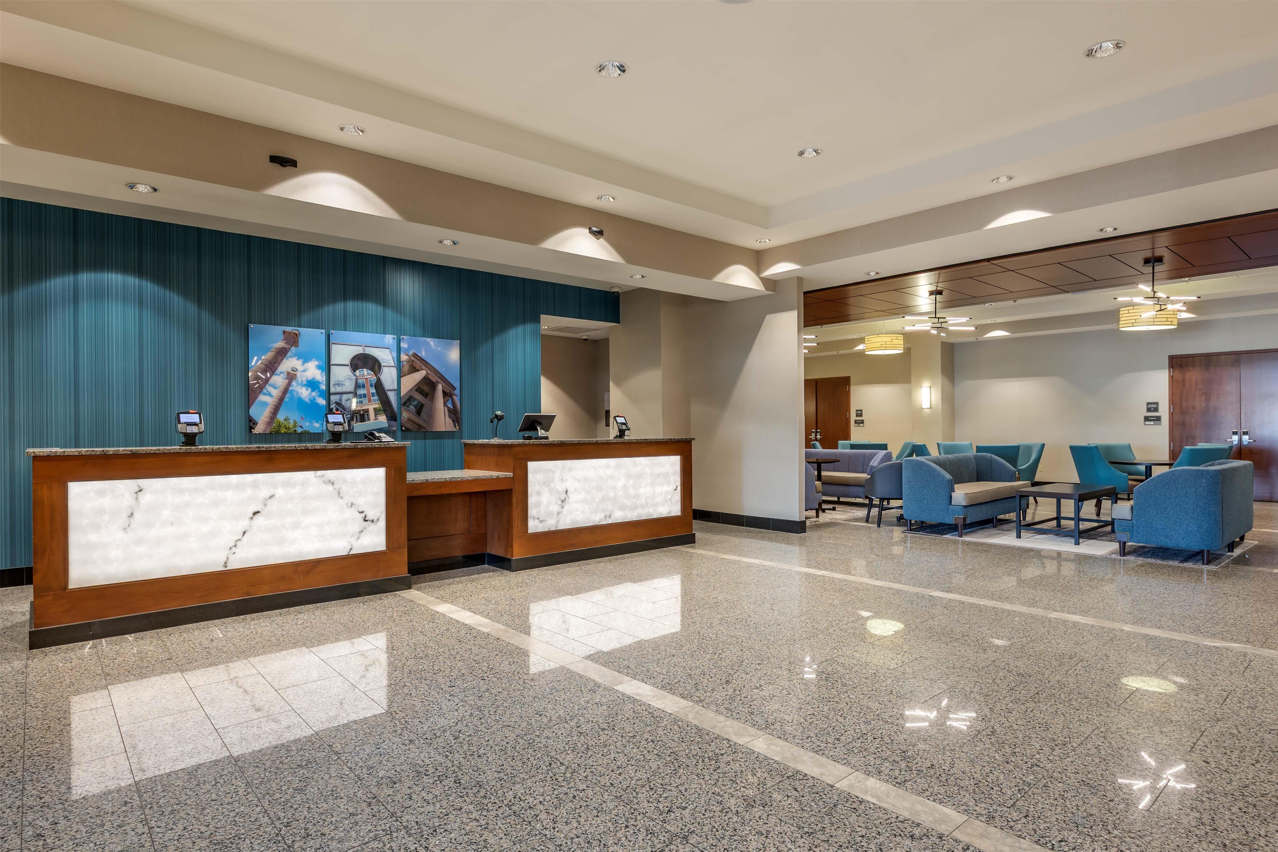 Front Desk | Drury Plaza Hotel Columbia East