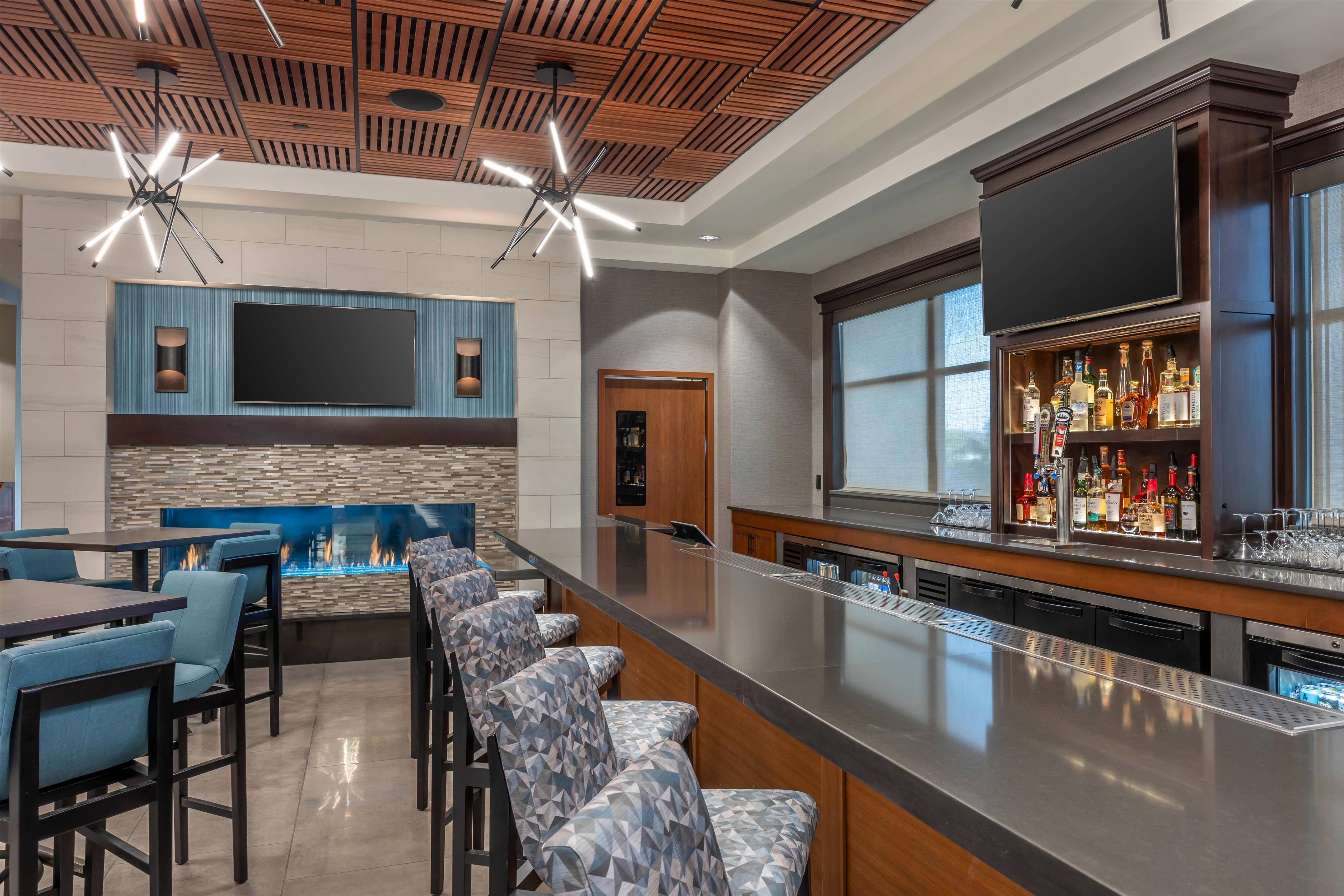 KitchenBar | Drury Plaza Hotel Columbia East