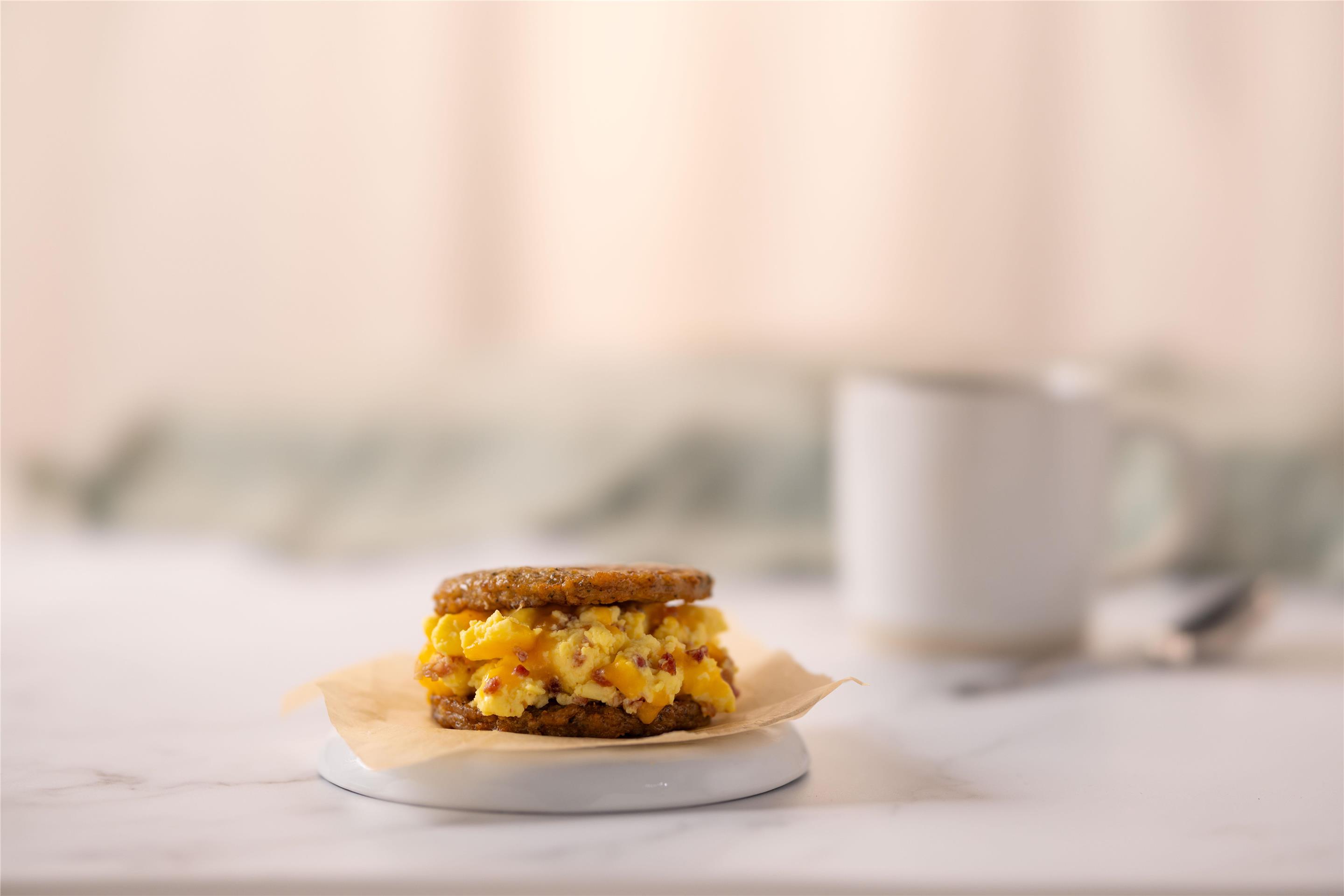 DruryBreakfast | Drury Inn & Suites Iowa City Coralville