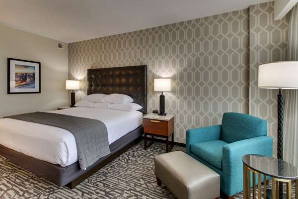  - Drury Plaza Hotel Richmond - I-64, Exit 178