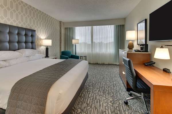  - Drury Plaza Hotel Richmond - I-64, Exit 178