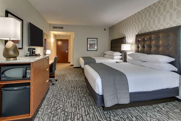  - Drury Plaza Hotel Richmond - I-64, Exit 178
