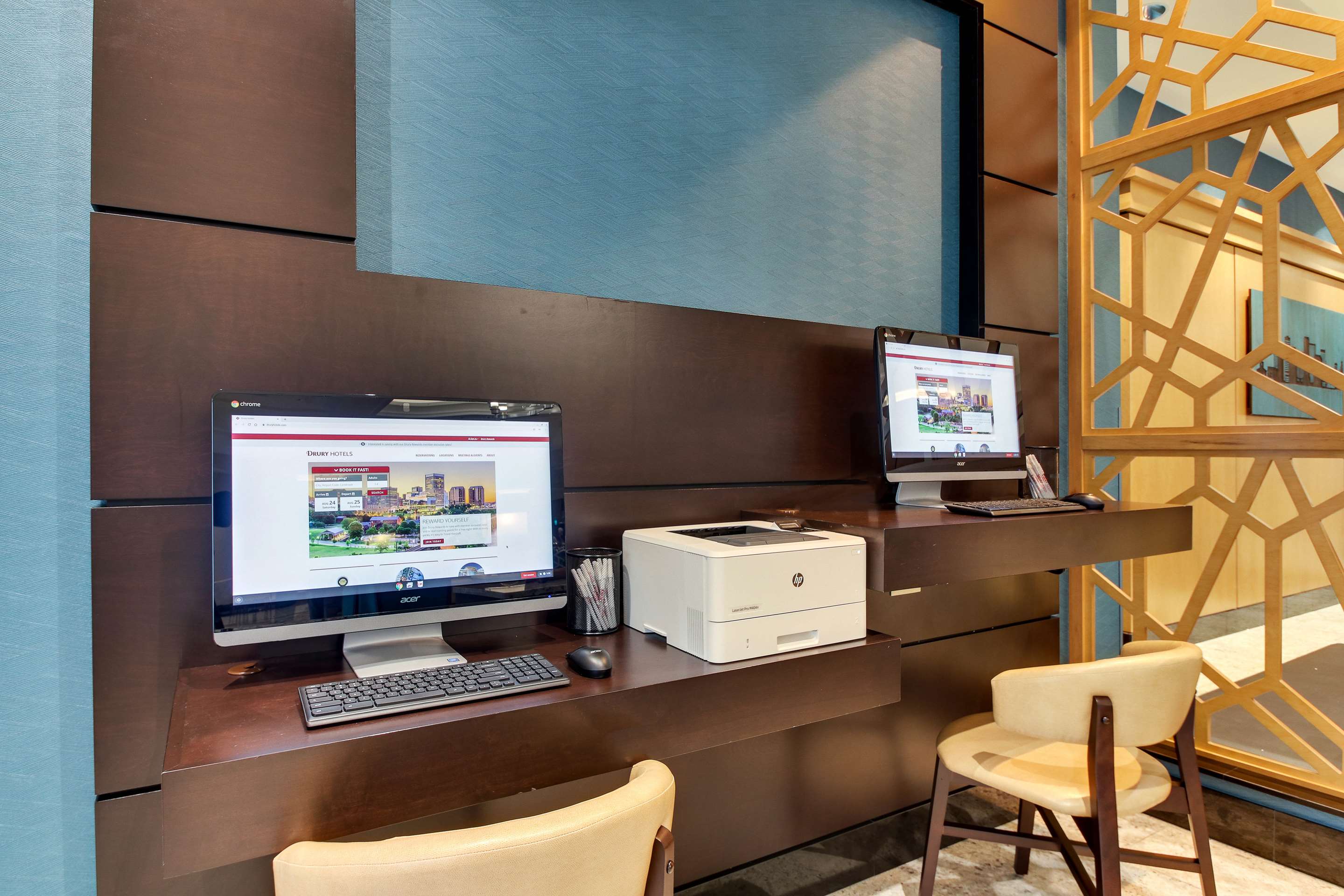 Business Center | Drury Plaza Hotel Richmond