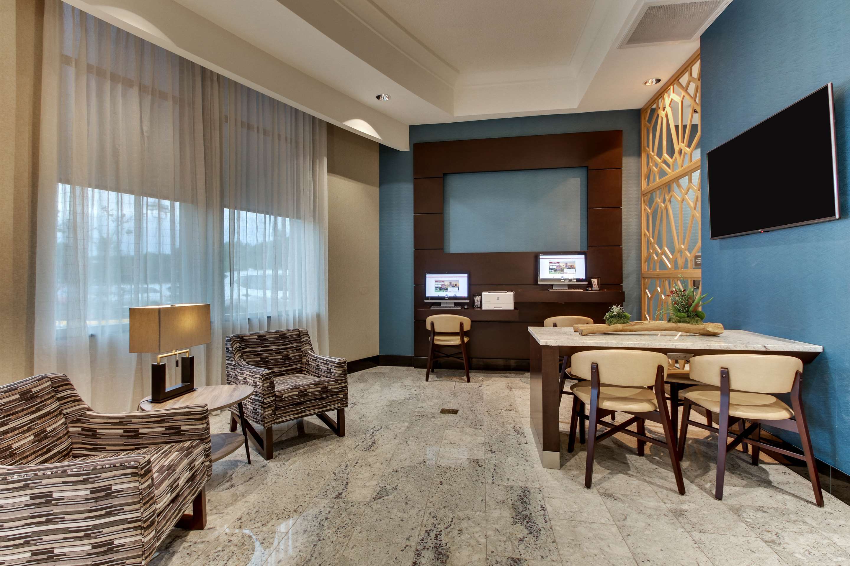 Business Center | Drury Plaza Hotel Richmond