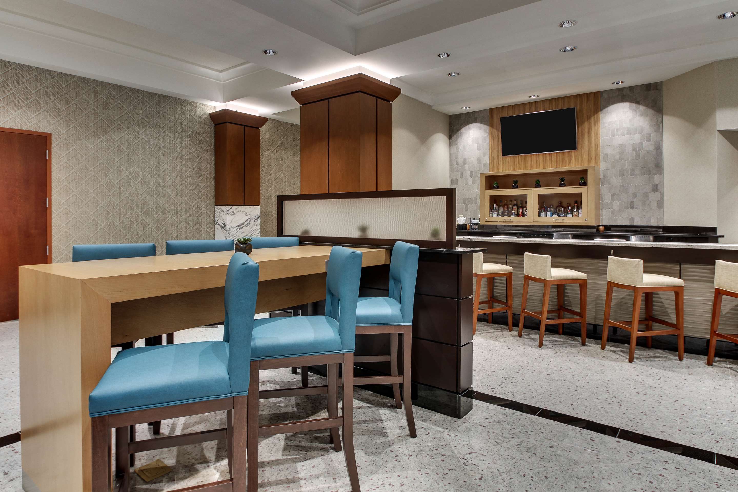 Lobby | Drury Plaza Hotel Richmond