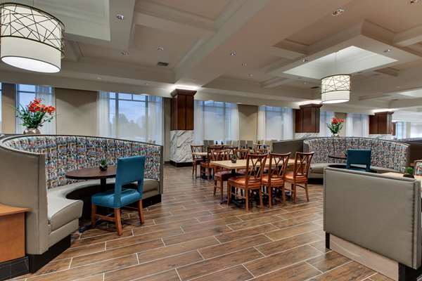 Amenities - Drury Plaza Hotel Richmond - I-64, Exit 178