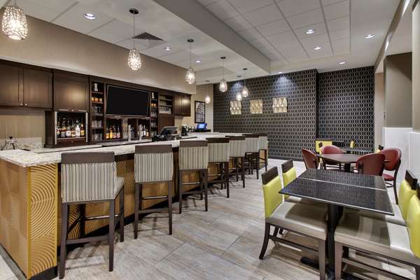 Restaurant - Drury Plaza Hotel Downtown Milwaukee - I-794, Exit 1E