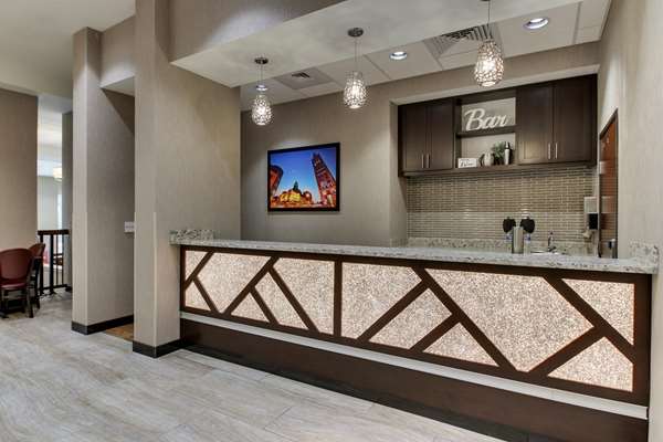 Amenities - Drury Plaza Hotel Downtown Milwaukee - I-794, Exit 1E