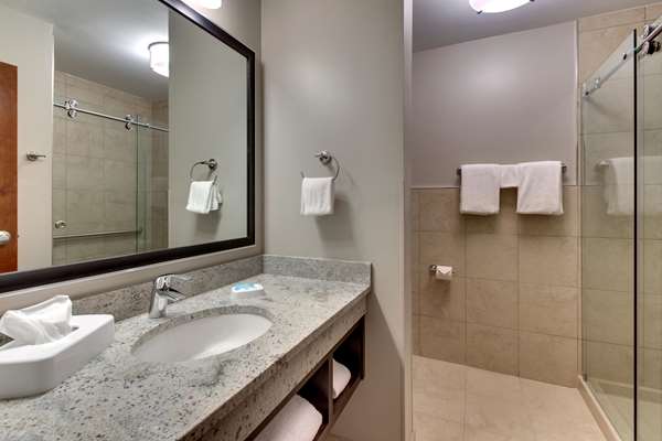  - Drury Inn & Suites Columbus - I-71, Exit 121