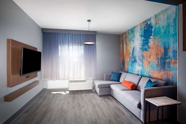  - La Quinta Inn & Suites Oxford