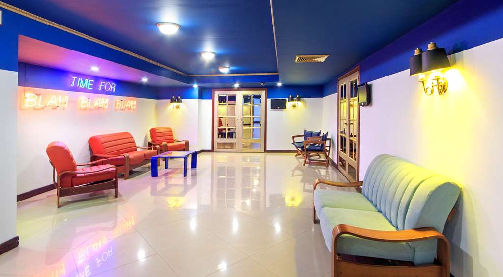 POP ART HOTEL MANIZALES CENTRO HIST-guestroom-Guest Room,On-Site.jpg