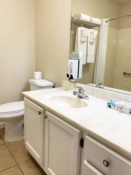  - Stratford Inn Ashland