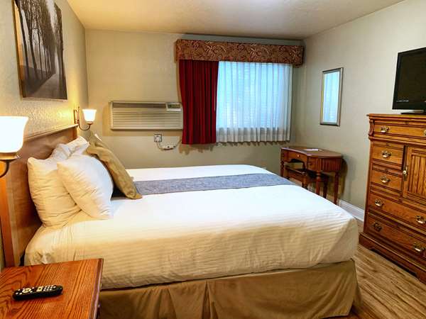  - Stratford Inn Ashland