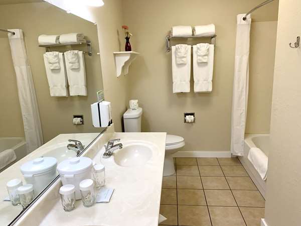  - Stratford Inn Ashland