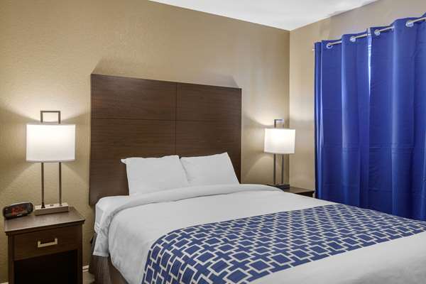  - Rodeway Inn & Suites Ontario - I-84, Exit 376