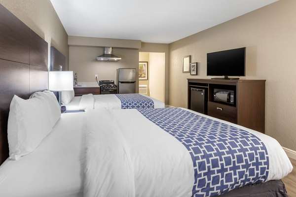  - Rodeway Inn & Suites Ontario - I-84, Exit 376