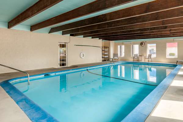 Pool - Rodeway Inn & Suites Ontario - I-84, Exit 376