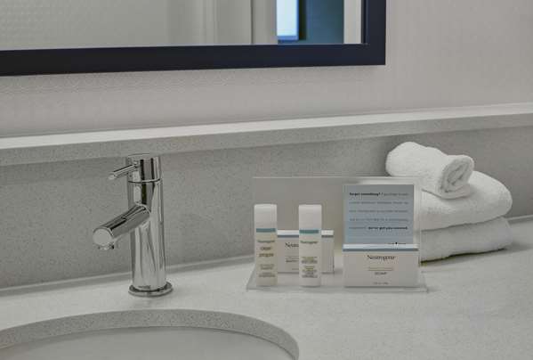  - Hampton Inn Peterborough