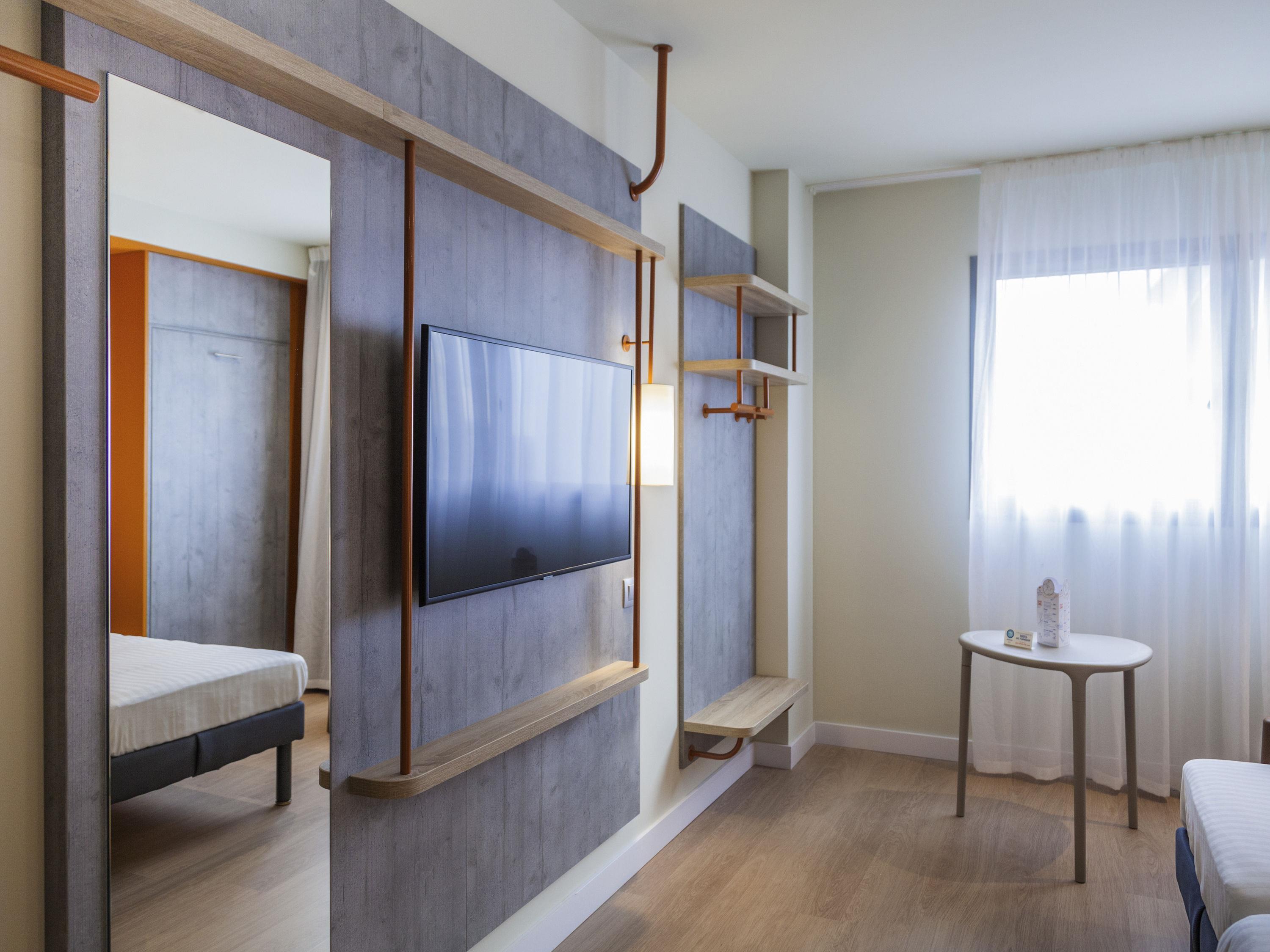 ibis budget Huerta De Murcia Room Type - Room with double bed and one single ibis budget Huerta De Murcia Room Type - Room with double bed and one single
