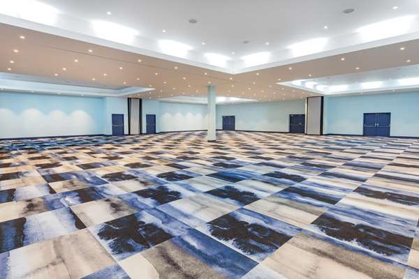 Restaurant - Ramada Hotel Windsor Locks