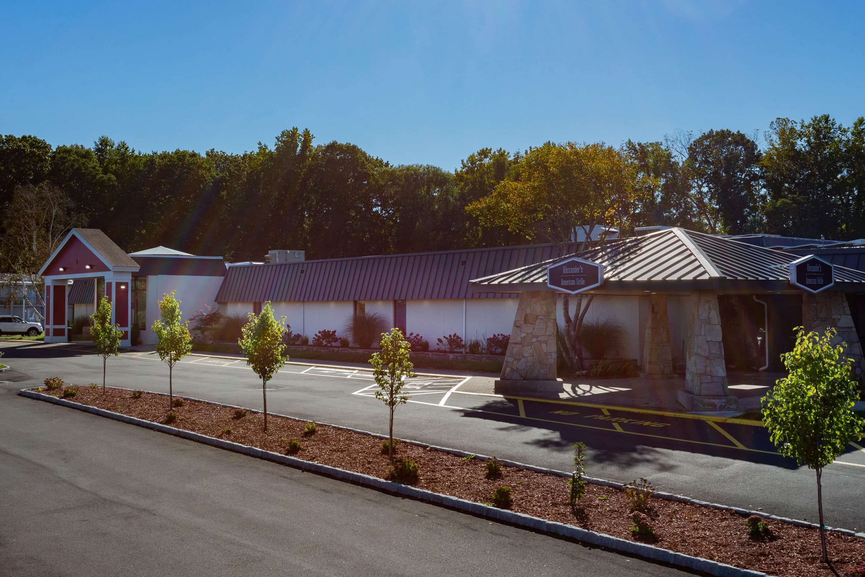 Restaurant | Ramada by Wyndham Hartford North / Bradley Airport
