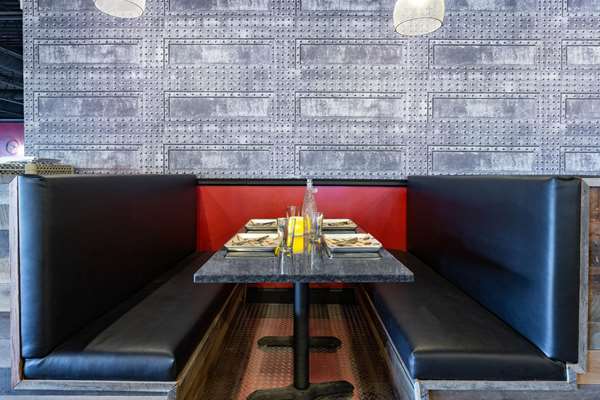 Restaurant - Ramada Hotel Windsor Locks