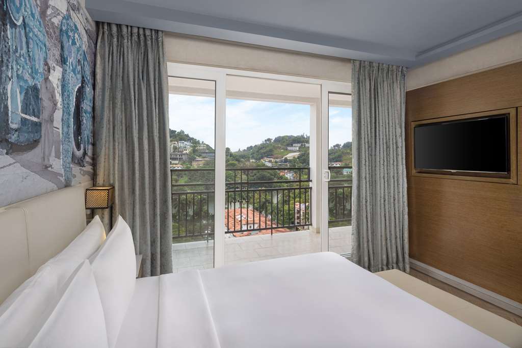 RADISSON HOTEL KANDY-guestroom-Guest Room,Suite,On-Site.jpg