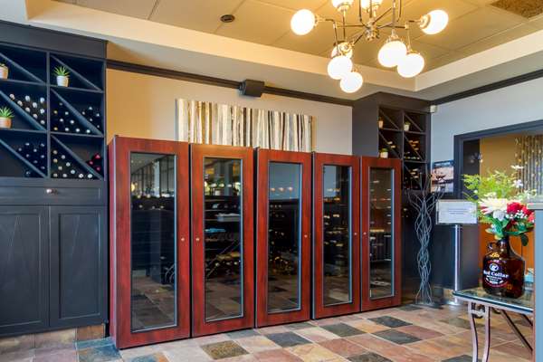 Restaurant - Best Western Premier Aberdeen Kamloops Hotel