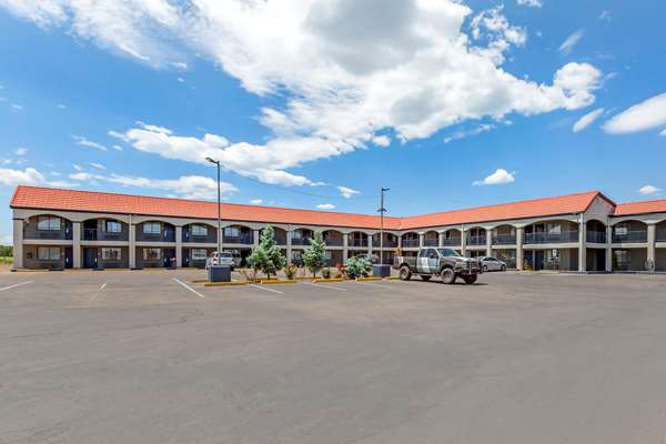 Exterior view - Quality Inn Show Low