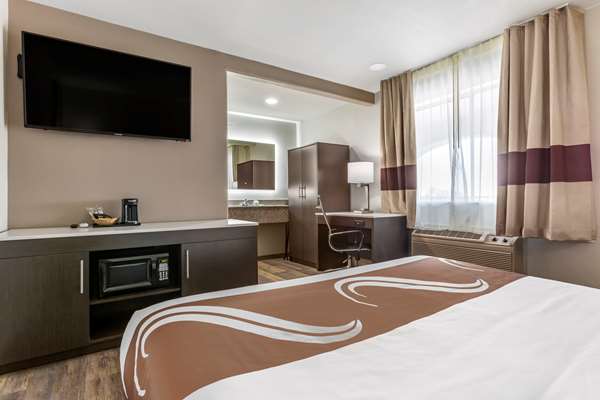  - Quality Inn Show Low