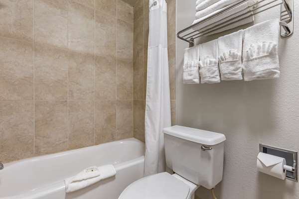  - Quality Inn Show Low