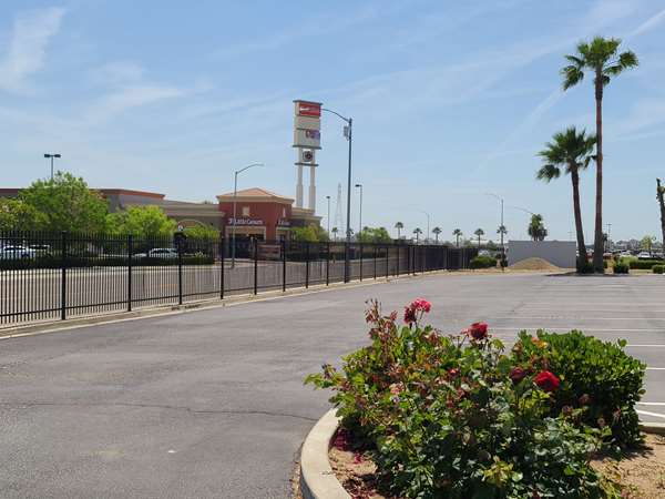  - SureStay Hotel by Best Western Chowchilla